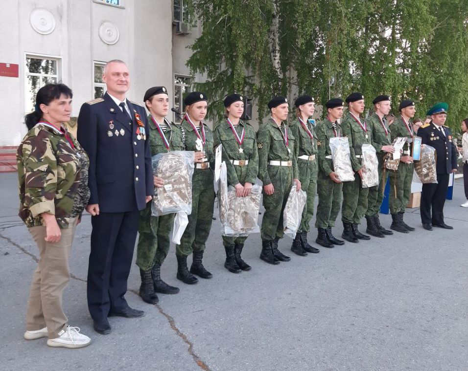 Смотр-конкурс юных друзей пограничников