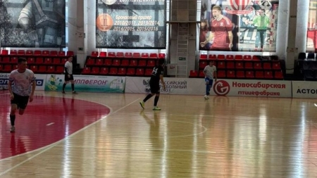 Товарищеские игры по мини-футболу