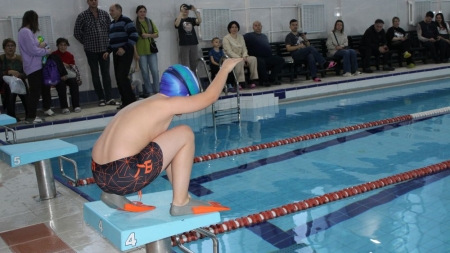 Юные пловцы подвели итоги года