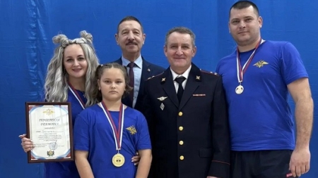 Спортивный праздник для полицейских семей