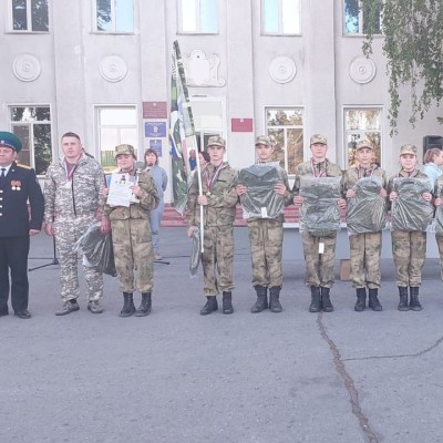 1555d978 4737 4db0a2 babb3c1ba517 cr