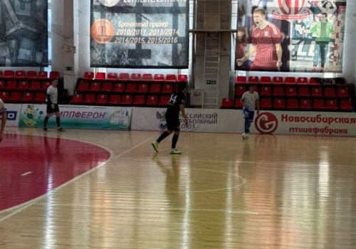 Товарищеские игры по мини-футболу