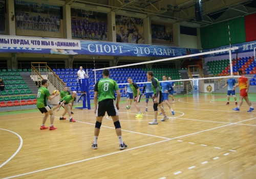 Спартакиада открылась соревнованиями по волейболу