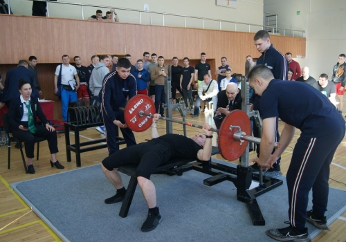 Пауэрлифтинг